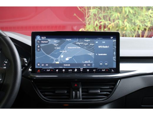 Ford Focus 1.0 EcoBoost Hybrid ST Line | Elek. trekhaak | 1500kg trekgewicht! | Adapt. Cruise | Stoel-stuurv... ActivLease financial lease