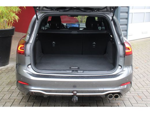 Ford Focus 1.0 EcoBoost Hybrid ST Line | Elek. trekhaak | 1500kg trekgewicht! | Adapt. Cruise | Stoel-stuurv... ActivLease financial lease