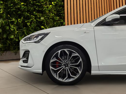 Ford Focus 1.0 EcoBoost Hybrid ST Line X | B&O audio | Panoramadak | Adaptive Cruise | BLIS | Stuur/stoelver... ActivLease financial lease