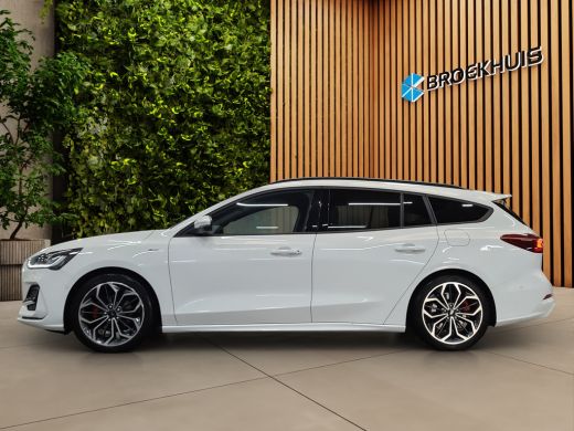 Ford Focus 1.0 EcoBoost Hybrid ST Line X | B&O audio | Panoramadak | Adaptive Cruise | BLIS | Stuur/stoelver... ActivLease financial lease