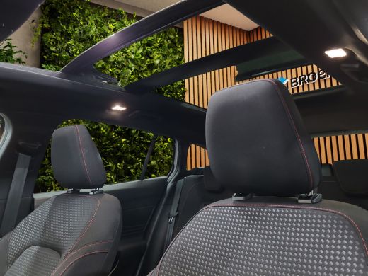 Ford Focus 1.0 EcoBoost Hybrid ST Line X | B&O audio | Panoramadak | Adaptive Cruise | BLIS | Stuur/stoelver... ActivLease financial lease