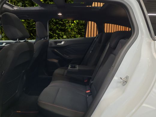 Ford Focus 1.0 EcoBoost Hybrid ST Line X | B&O audio | Panoramadak | Adaptive Cruise | BLIS | Stuur/stoelver... ActivLease financial lease