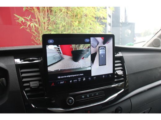 Ford Transit 350 2.0 TDCI L2H2 Limited Xenon | Trekhaak | 360graden Camera | Stoelverwarming ActivLease financial lease