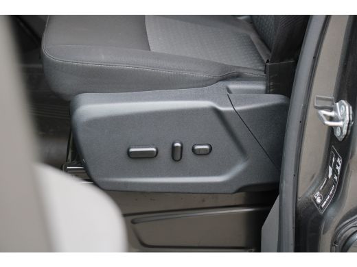 Ford Transit 350 2.0 TDCI L2H2 Limited Xenon | Trekhaak | 360graden Camera | Stoelverwarming ActivLease financial lease