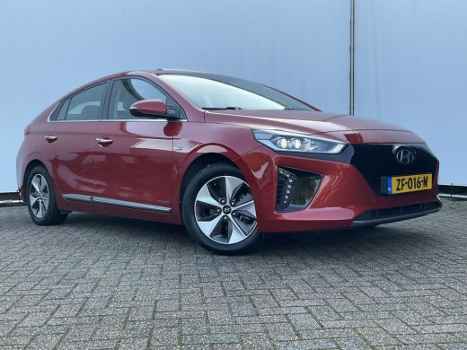 Hyundai IONIQ Premium EV Incl.BTW Trekhaak Pano Leer Stoelverw+Ventilatie Adap.Cruise Keyless BOMVOL! ActivLease financial lease