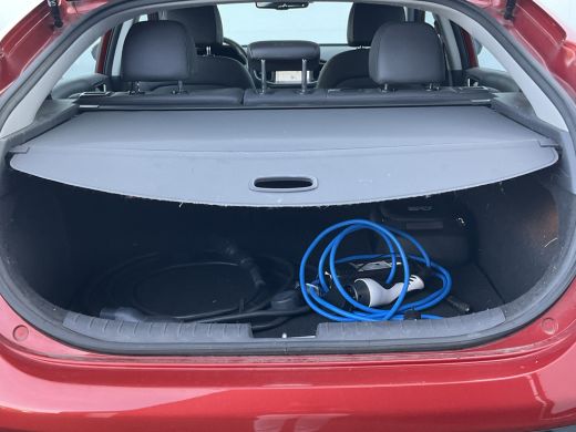 Hyundai IONIQ Premium EV Incl.BTW Trekhaak Pano Leer Stoelverw+Ventilatie Adap.Cruise Keyless BOMVOL! ActivLease financial lease