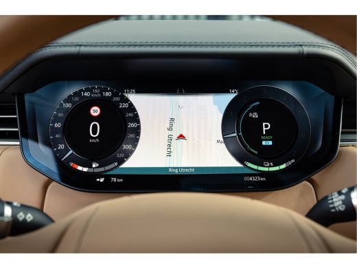 Land Rover Range Rover P550e HSE PHEV | 23" Diamond Turned velgen | Massage Stoelen | Shadow Exterior Pack | ActivLease financial lease