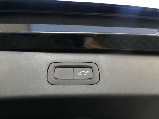 Lynk & Co 01 More | Nieuwe Auto uit Voorraad! | Panoramadak | Infinity Audio | 360 Camera | 20 Inch Wielen ActivLease financial lease