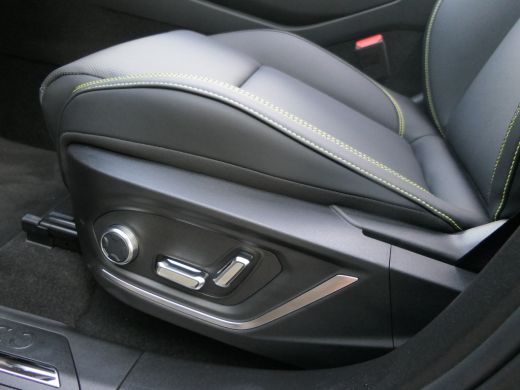 Lynk & Co 01 More | Nieuwe Auto uit Voorraad! | Panoramadak | Infinity Audio | 360 Camera | 20 Inch Wielen ActivLease financial lease