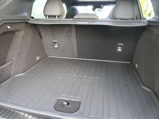 Lynk & Co 01 More | Nieuwe Auto uit Voorraad! | Panoramadak | Infinity Audio | 360 Camera | 20 Inch Wielen ActivLease financial lease