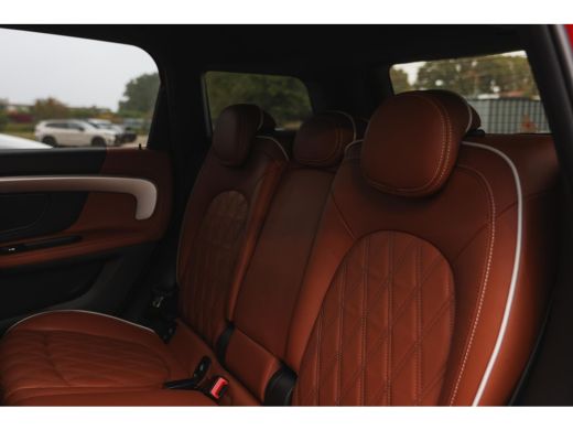 Mini Countryman Cooper Automaat / Panoramadak / Achteruitrijcamera / Comfort Access / LED / Head-Up / Harman Kardon ActivLease financial lease