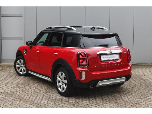 Mini Countryman Cooper Automaat / Panoramadak / Achteruitrijcamera / Comfort Access / LED / Head-Up / Harman Kardon ActivLease financial lease