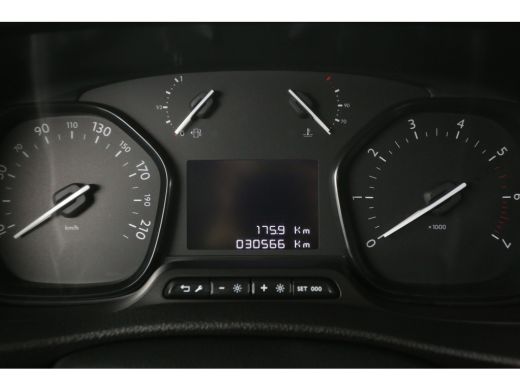 Opel Vivaro 2.0 CDTI L3H1 | 145PK | Airco | Cruise | 3-Zits | 360 Camera | Carplay | Navi | Parkeersens. ActivLease financial lease