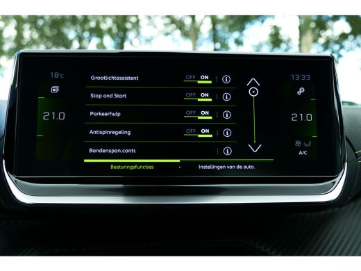 Peugeot 208 1.2 PURETECH 100PK 5-DRS GT / NAVI / CLIMA / PDC / 17"LMV / CAMERA / FULL-LED / WINTERPAKKET / BL... ActivLease financial lease