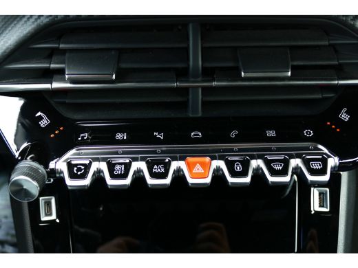 Peugeot 208 1.2 PURETECH 100PK 5-DRS GT / NAVI / CLIMA / PDC / 17"LMV / CAMERA / FULL-LED / WINTERPAKKET / BL... ActivLease financial lease