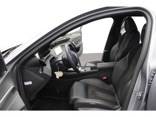 Peugeot 308 SW 1.2 PureTech GT | Achterbank in 3 delen neerklapbaar met skiluik | Achterbank in delen neerkla... ActivLease financial lease