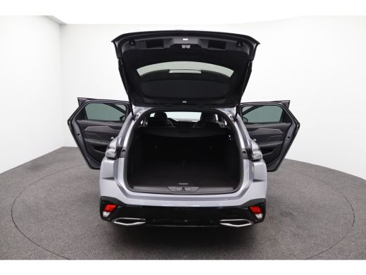 Peugeot 308 SW 1.2 PureTech GT | Achterbank in 3 delen neerklapbaar met skiluik | Achterbank in delen neerkla... ActivLease financial lease