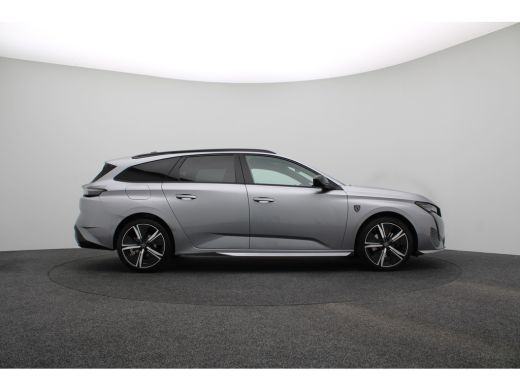 Peugeot 308 SW 1.2 PureTech GT | Achterbank in 3 delen neerklapbaar met skiluik | Achterbank in delen neerkla... ActivLease financial lease