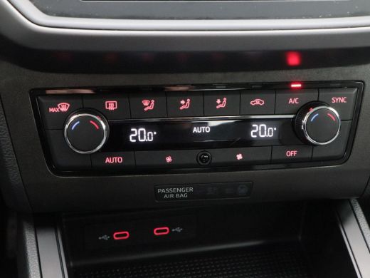 Seat Ibiza 1.0 TSi Style | Climate Controle | 15 Inch | CarPlay | Cruise Controle | Parkeersensoren | 60.042... ActivLease financial lease