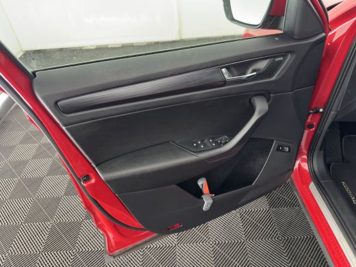 Skoda Kodiaq 1.5 TSI Business Edition (INCL-BTW) *ADAPTIVE-CRUISE | LEATHER-FABRIC | FULL-LED | CANTON-SOUND |... ActivLease financial lease