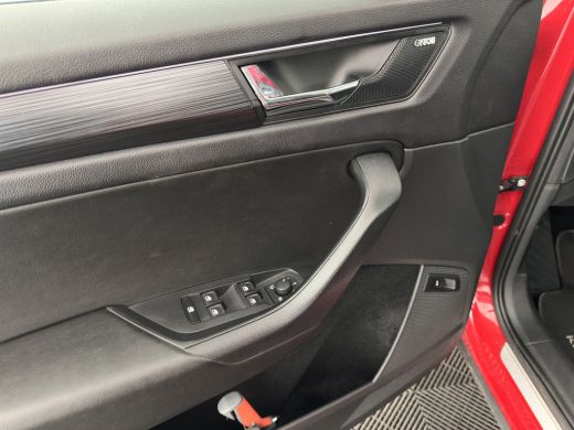 Skoda Kodiaq 1.5 TSI Business Edition (INCL-BTW) *ADAPTIVE-CRUISE | LEATHER-FABRIC | FULL-LED | CANTON-SOUND |... ActivLease financial lease