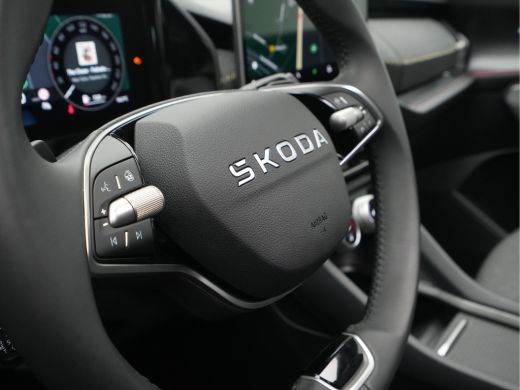 Skoda Kodiaq 1.5 TSI 150pk DSG MHEV Business Edition 7 persoons Panorama Wegkl. trekhaak Camera Stoelverwarmin... ActivLease financial lease