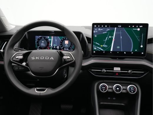 Skoda Kodiaq 1.5 TSI 150pk DSG MHEV Business Edition 7 persoons Panorama Wegkl. trekhaak Camera Stoelverwarmin... ActivLease financial lease