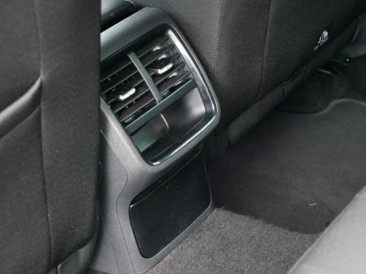 Skoda Octavia Combi 1.0 e-TSI 110pk DSG Business Edition | Elektrisch bedienbare achterklep | Trekhaak uitklapb... ActivLease financial lease