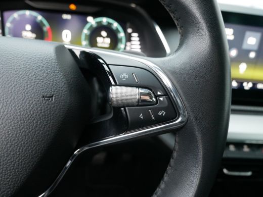 Skoda Octavia Combi 1.0 e-TSI 110pk DSG Business Edition | Elektrisch bedienbare achterklep | Trekhaak uitklapb... ActivLease financial lease