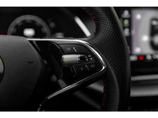 Skoda Octavia Combi 1.4TSI 245pk iV PHEV RS | Cruise Control | Stoel & Stuurverwarming | Keyless | LED ActivLease financial lease