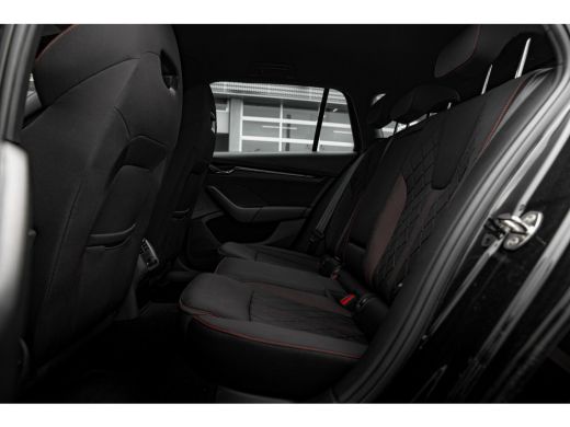 Skoda Octavia Combi 1.4TSI 245pk iV PHEV RS | Cruise Control | Stoel & Stuurverwarming | Keyless | LED ActivLease financial lease