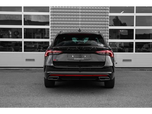 Skoda Octavia Combi 1.4TSI 245pk iV PHEV RS | Cruise Control | Stoel & Stuurverwarming | Keyless | LED ActivLease financial lease
