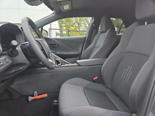 Toyota C-HR 1.8 Hybrid 140 Dynamic ActivLease financial lease