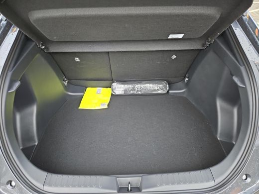 Toyota C-HR 1.8 Hybrid 140 Dynamic ActivLease financial lease