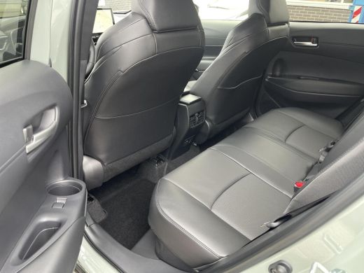 Toyota Corolla Cross Hybrid 180 Executive ActivLease financial lease