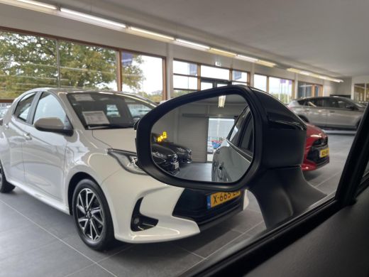 Toyota Corolla Cross Hybrid 180 Executive ActivLease financial lease