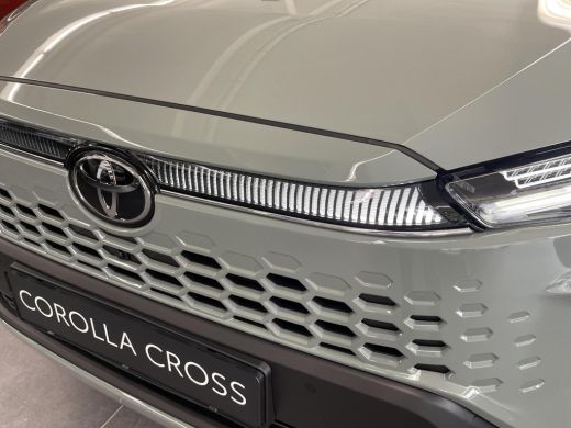 Toyota Corolla Cross Hybrid 180 Executive ActivLease financial lease