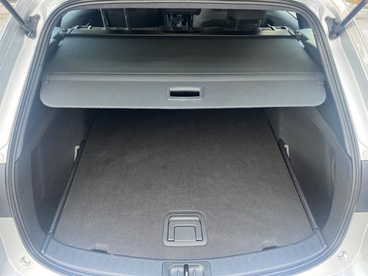 Toyota Corolla Touring Sports 140 Active 165PK 1.8 | Achteruitrijcamera | Climate Control | Navigatie | ACC | Allseason banden ActivLease financial lease