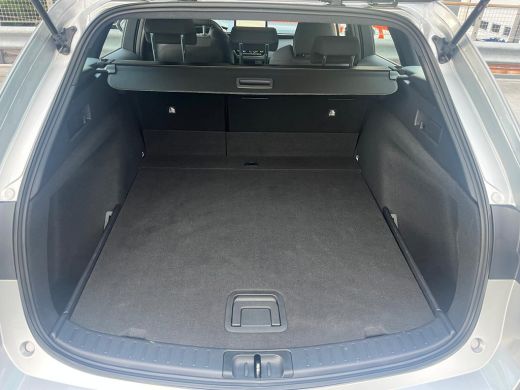 Toyota Corolla Touring Sports 140 Active 165PK 1.8 | Achteruitrijcamera | Climate Control | Navigatie | ACC | Allseason banden ActivLease financial lease