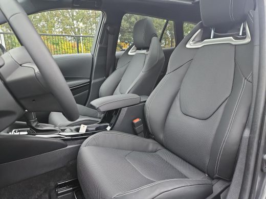 Toyota Corolla Touring Sports Hybrid 140 Executive ActivLease financial lease