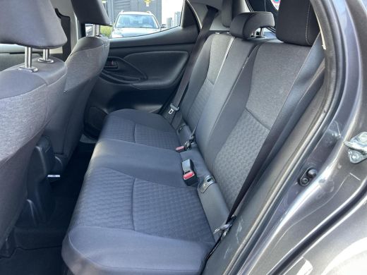 Toyota Yaris 1.5 Hybrid Dynamic (Carplay Navigatie) ActivLease financial lease