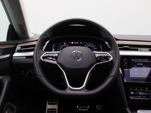 Volkswagen Arteon 1.4 TSI eHybrid Elegance Business+ 218PK DSG Panoramadak, Trekhaak, Leder, Standkachel, Achteruit... ActivLease financial lease