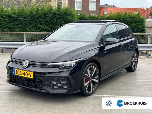 Volkswagen Golf 1.5 eHybrid GTE 272Pk | Schuif-kanteldak - Head-up display | Elektrisch wegklapbare trekhaak | St... Volkswagen Golf 1.5 eHybrid GTE 272Pk | Schuif-kanteldak - Head-up display | Elektrisch wegklapbare trekhaak | St...