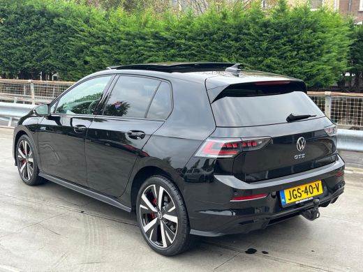 Volkswagen Golf 1.5 eHybrid GTE 272Pk | Schuif-kanteldak - Head-up display | Elektrisch wegklapbare trekhaak | St... ActivLease financial lease