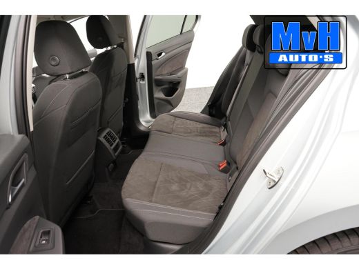 Volkswagen Golf 1.5 TSI Life Business|SPORTSTOELEN|TREKHAAK ActivLease financial lease