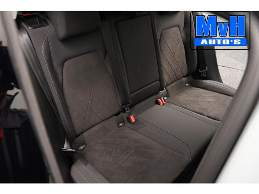 Volkswagen Golf 1.5 TSI Life Business|SPORTSTOELEN|TREKHAAK ActivLease financial lease