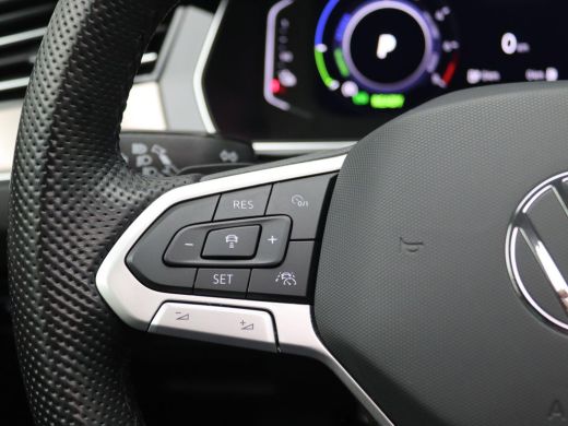 Volkswagen Passat Variant 1.4 TSI PHEV GTE Business 218PK DSG Pano-Schuifdak, Leder, Trekhaak, Elektrische Memoryst... ActivLease financial lease