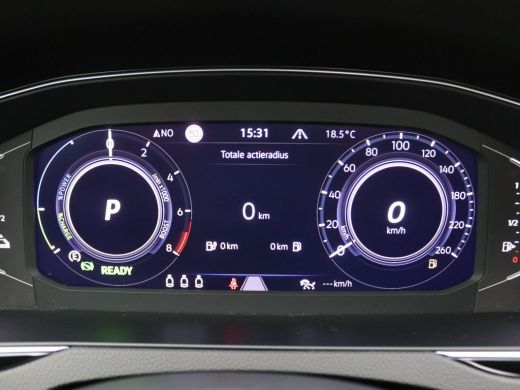 Volkswagen Passat Variant 1.4 TSI PHEV GTE Business 218PK DSG Pano-Schuifdak, Leder, Trekhaak, Elektrische Memoryst... ActivLease financial lease