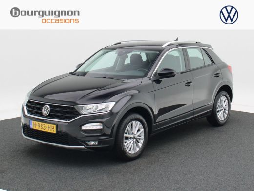 Volkswagen T-Roc 1.0 TSi 110 Pk Style | Trekhaak | Adaptive Cruise | Navigatie | CarPlay | ECC | Parkeersensoren |... Volkswagen T-Roc 1.0 TSi 110 Pk Style | Trekhaak | Adaptive Cruise | Navigatie | CarPlay | ECC | Parkeersensoren |...