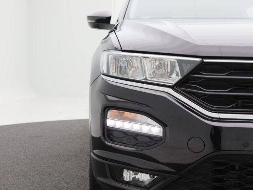 Volkswagen T-Roc 1.0 TSi 110 Pk Style | Trekhaak | Adaptive Cruise | Navigatie | CarPlay | ECC | Parkeersensoren |... ActivLease financial lease